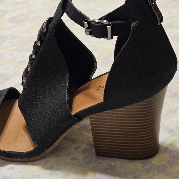 New Maurices black heels size 11 - Picture 4 of 6